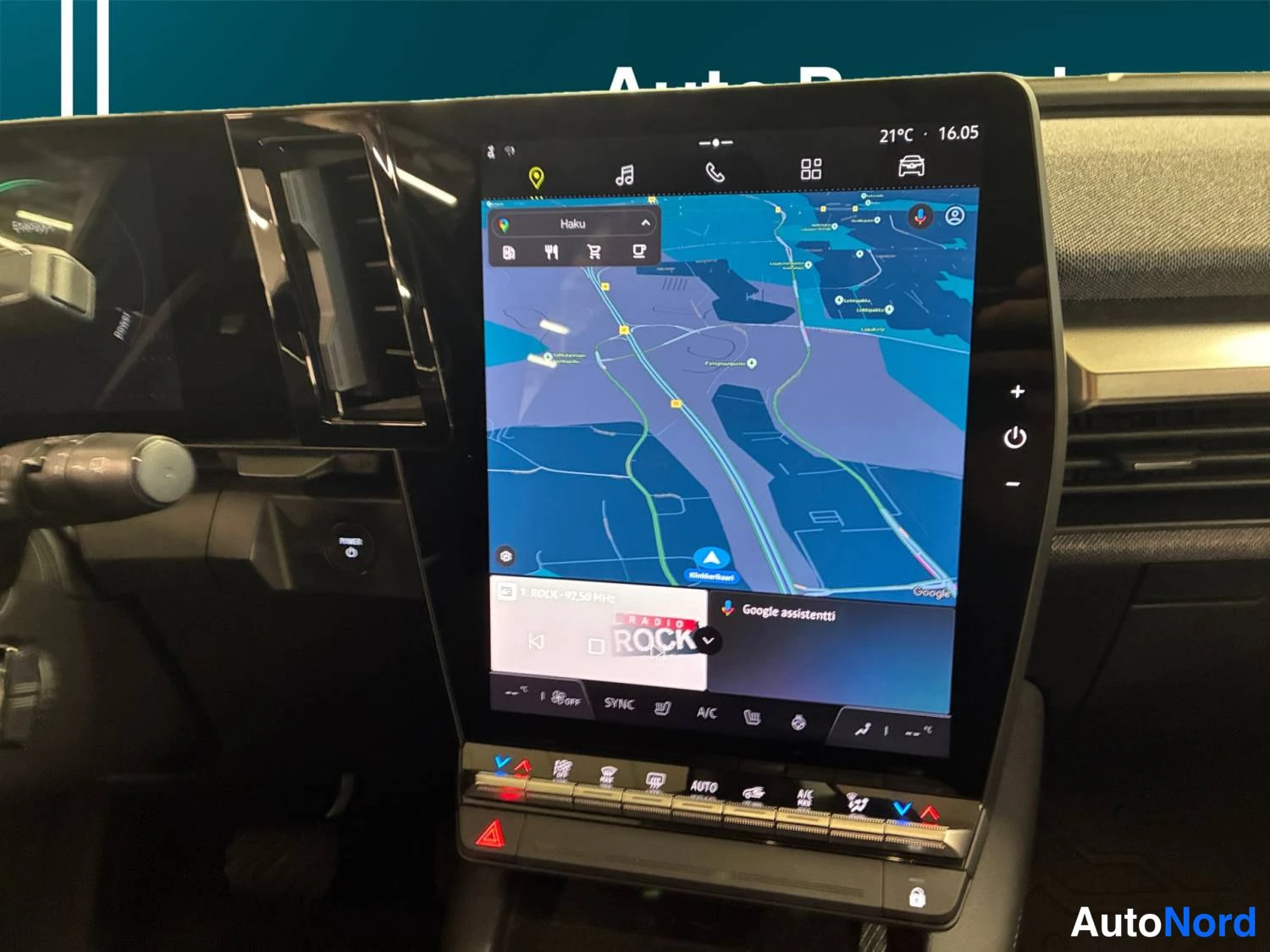 Musta Renault Megane E-Tech electric 2023, kuva 12