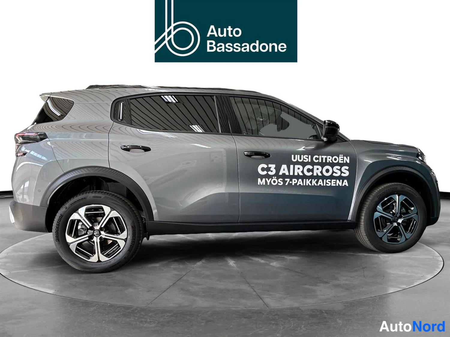 Harmaa Citroen C3 aircross 2025, sivulta, kuva 5