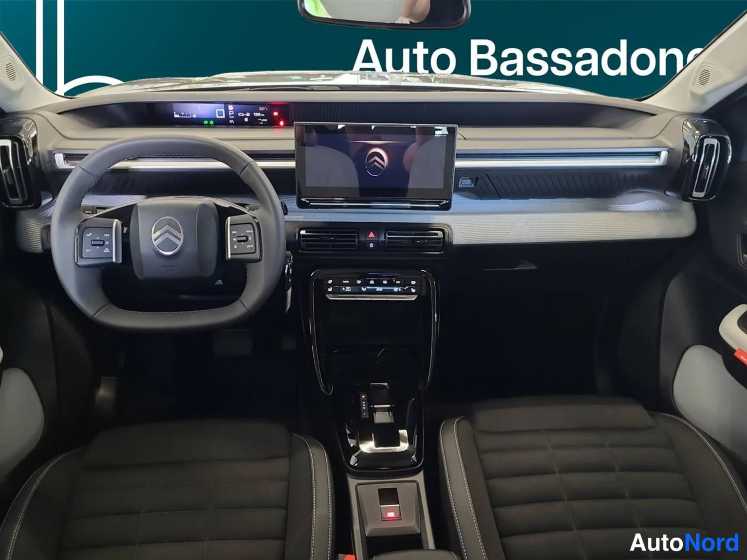 Harmaa Citroen C3 aircross 2025, kuva 20