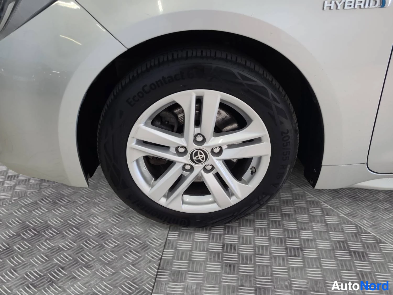 Hopea Toyota Corolla Touring 2021, kuva 11