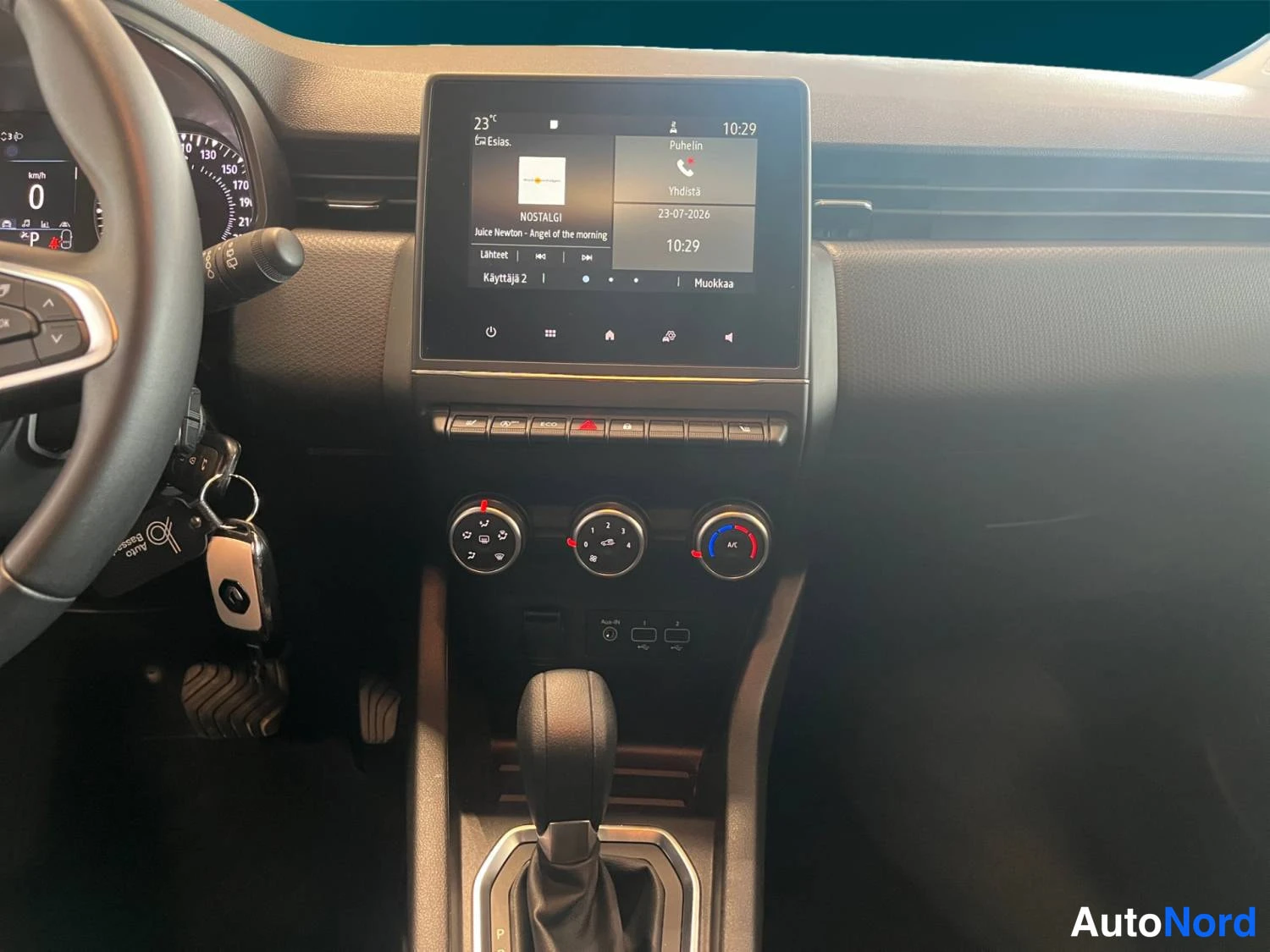 Punainen Renault Clio 2022, yksityiskohta, kuva 11