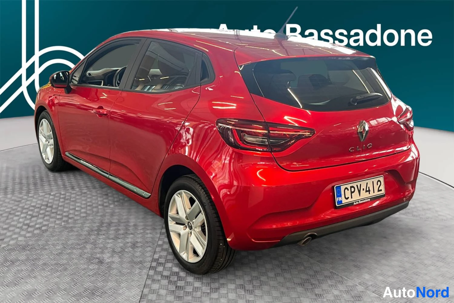 Punainen Renault Clio 2022, takaviisto, kuva 6