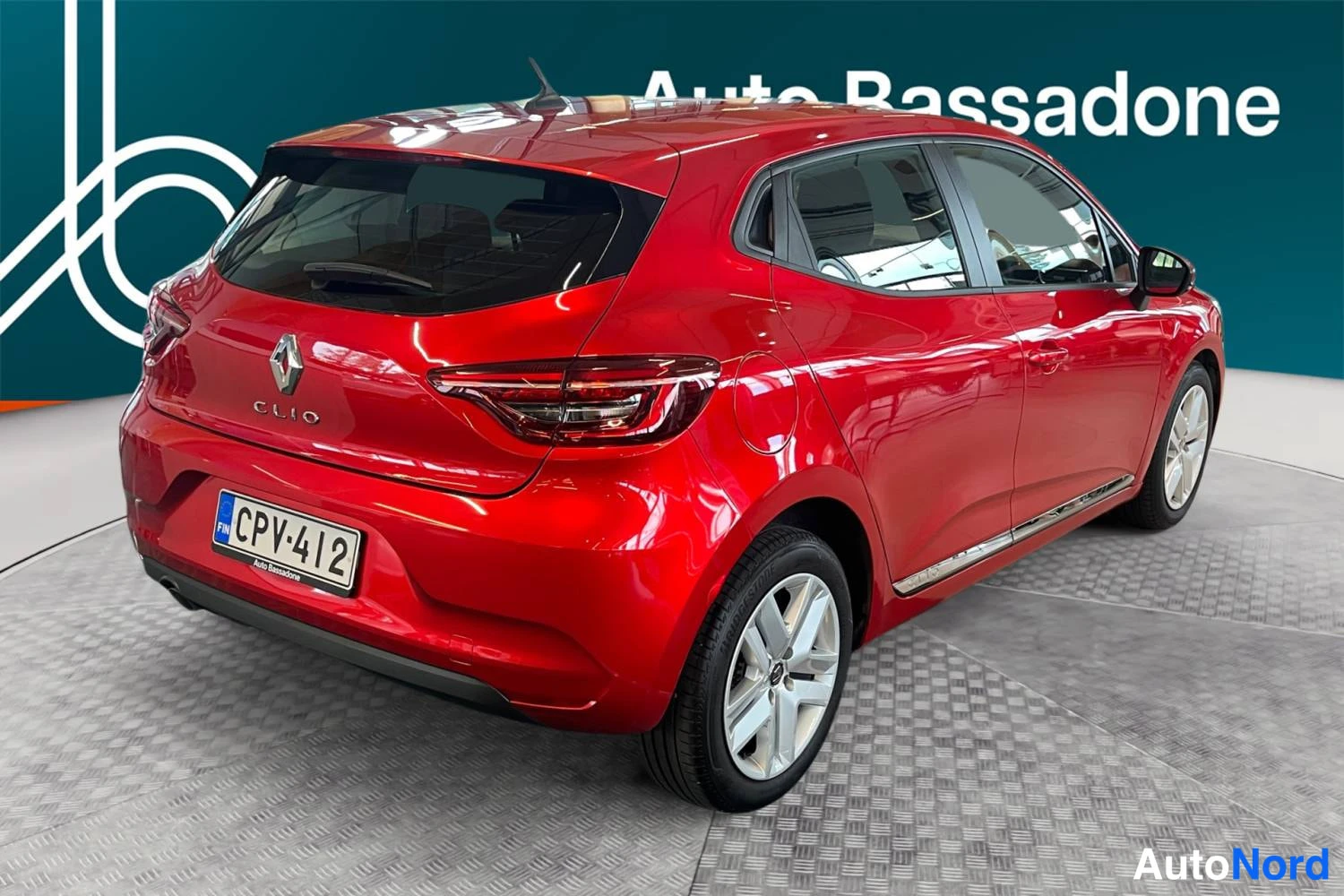 Punainen Renault Clio 2022, takaviisto, kuva 7