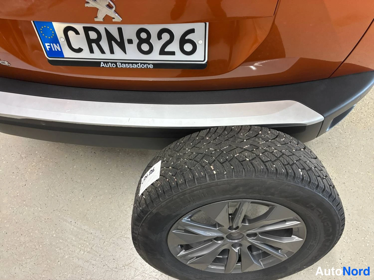 Oranssi Peugeot E-2008 2023, kuva 30