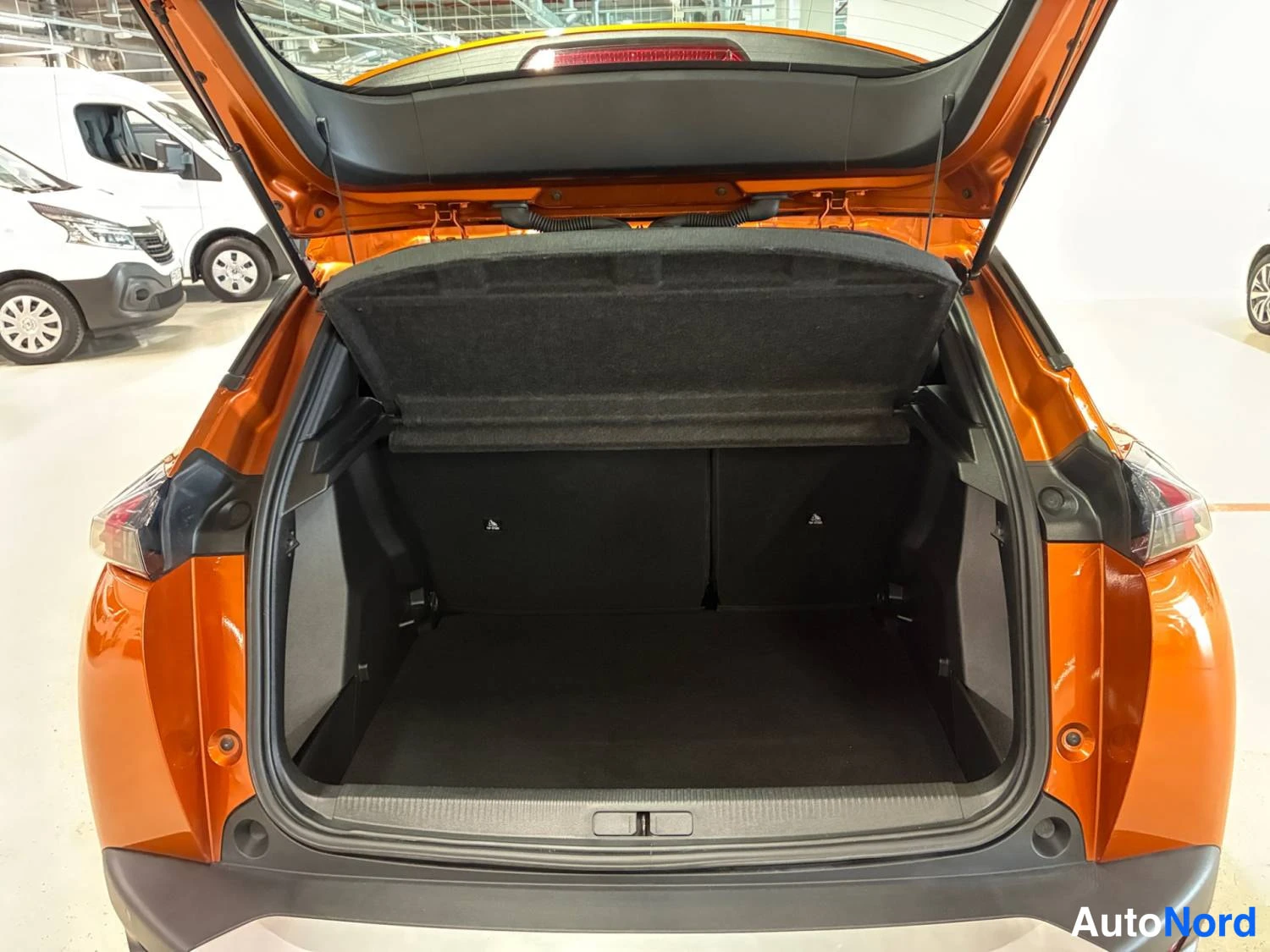 Oranssi Peugeot E-2008 2023, takaa, kuva 8