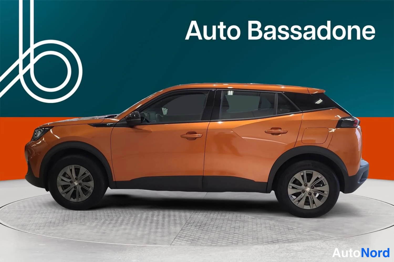 Oranssi Peugeot E-2008 2023, sivulta, kuva 7
