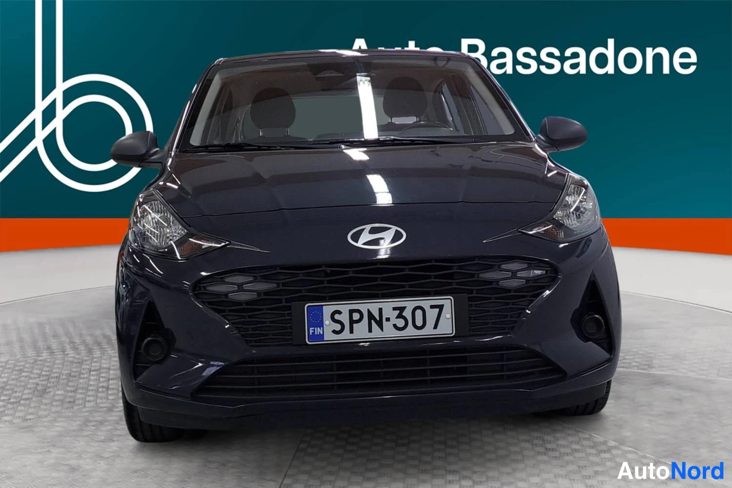 Harmaa Hyundai I10 2023, edestä, kuva 3