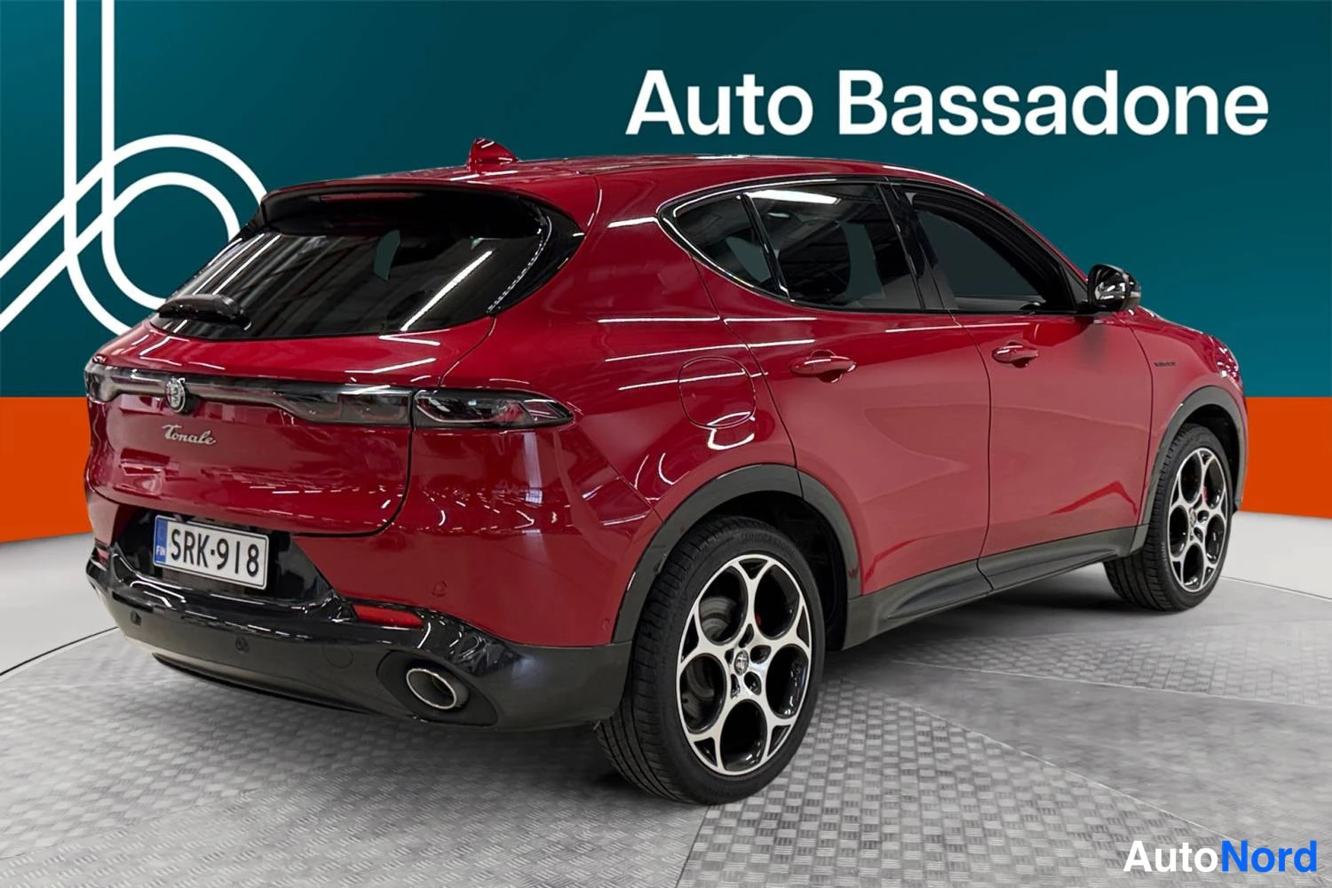 Punainen Alfa Romeo Tonale 2023, takaviisto, kuva 6