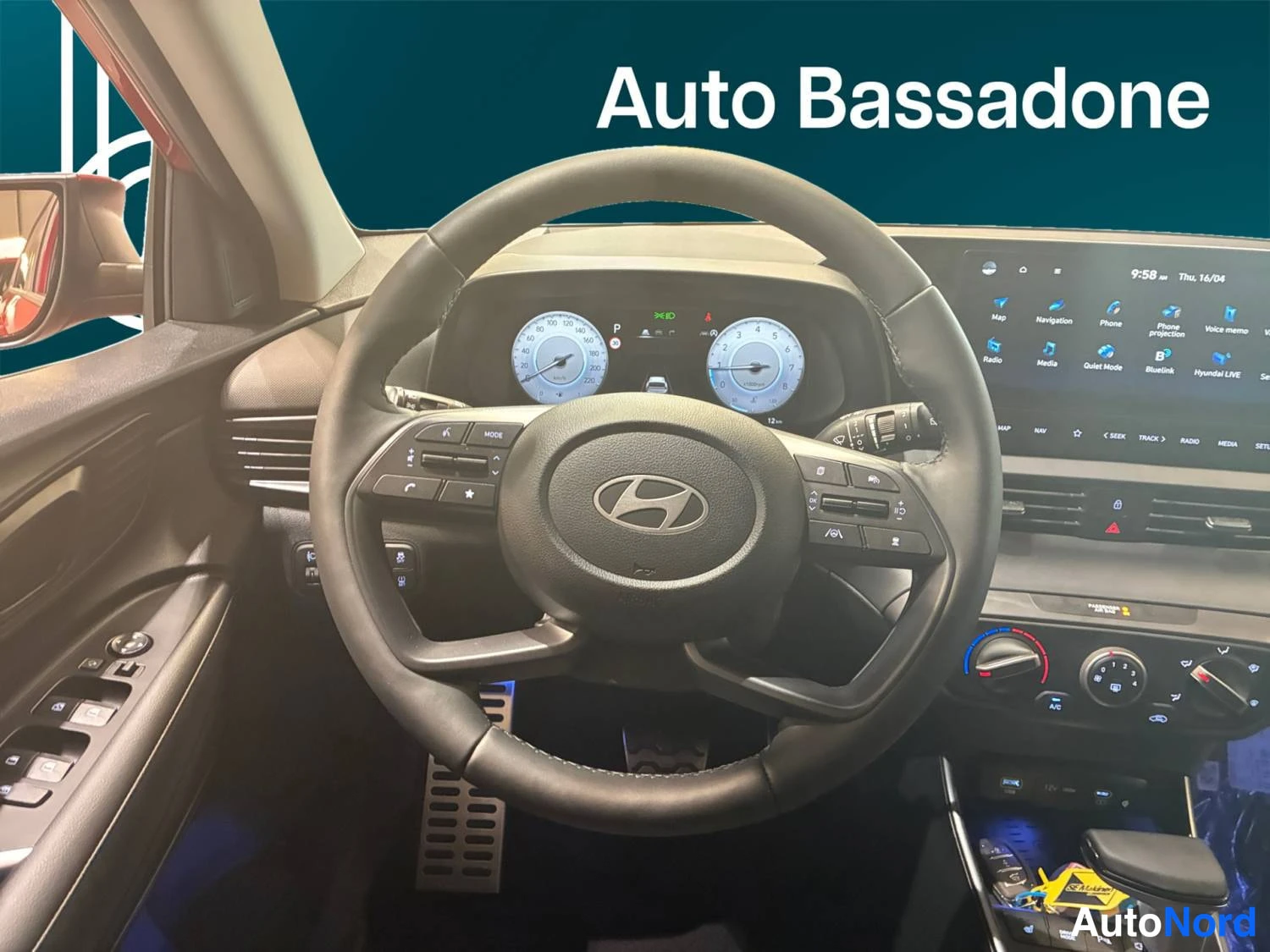 Punainen Hyundai Bayon 2026, kuva 13