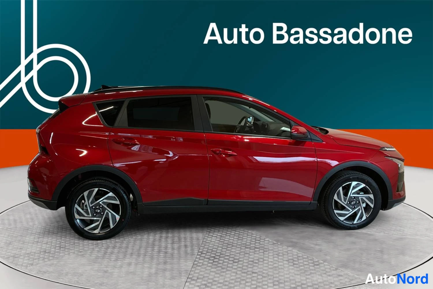 Punainen Hyundai Bayon 2026, sivulta, kuva 5