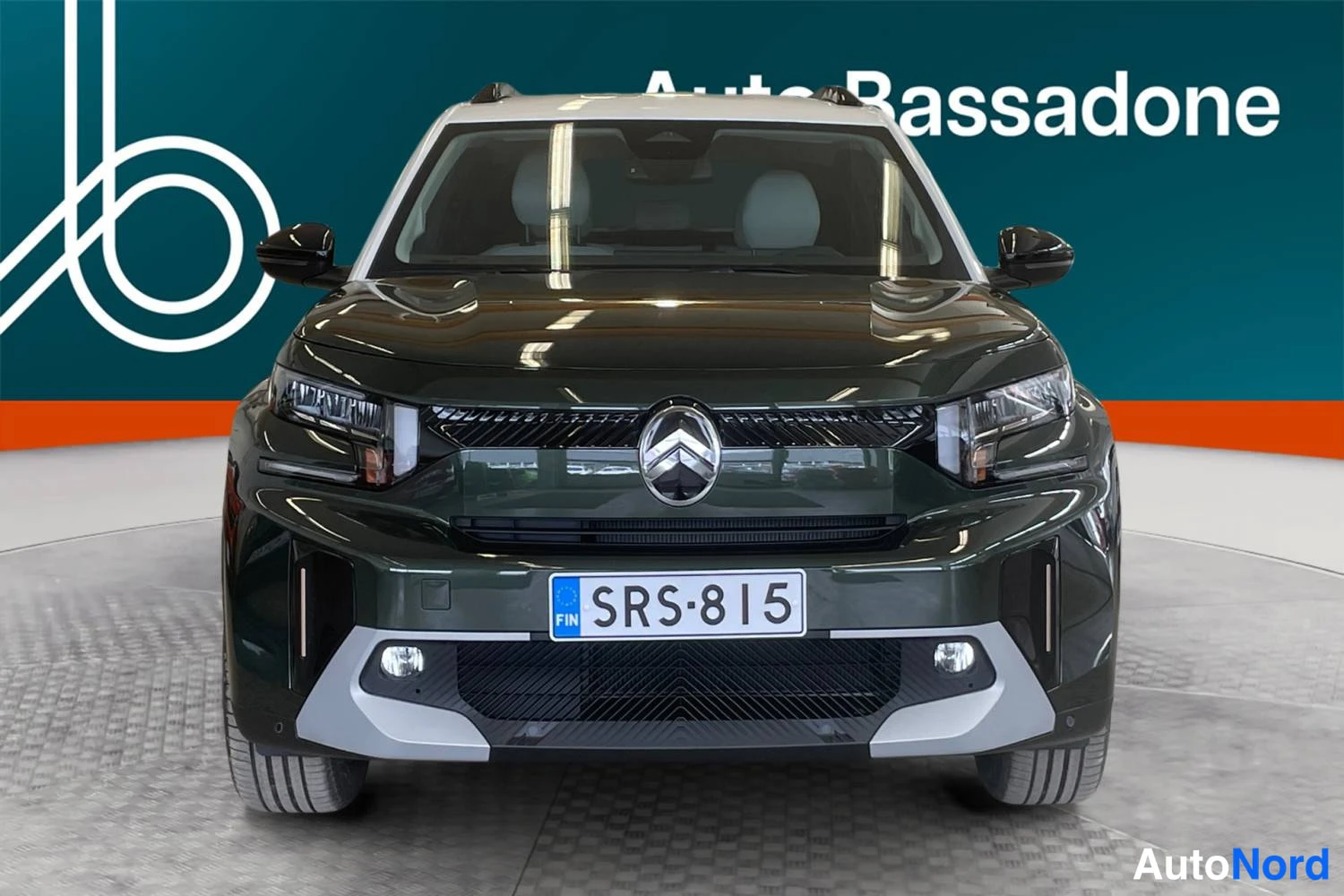 Vihreä Citroen E-c3 aircross 2026, edestä, kuva 3