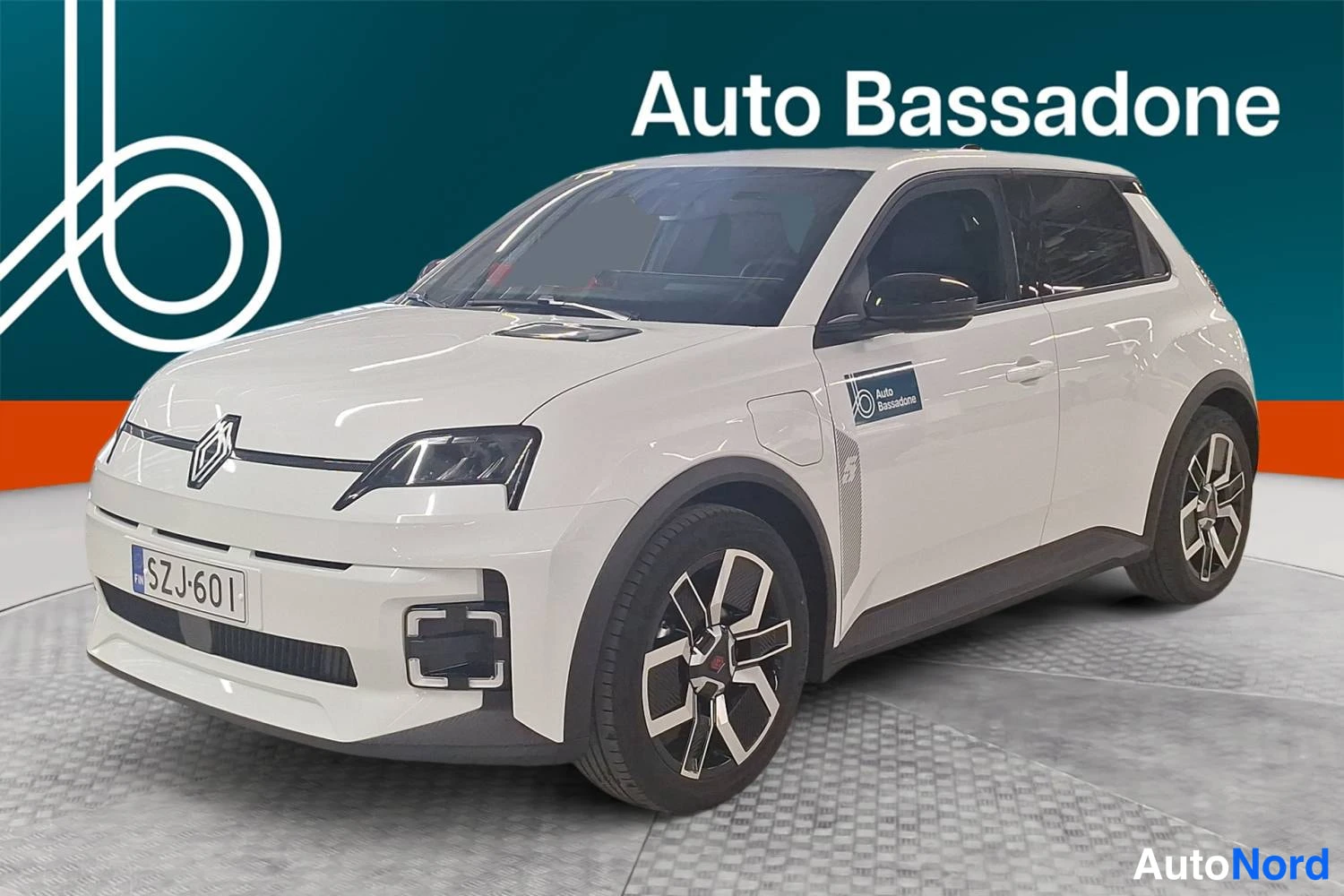 Renault 5 E-Tech electric techno 2026