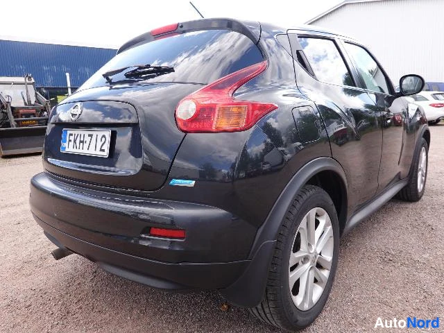 Musta Nissan Juke 2011, takaviisto, kuva 11