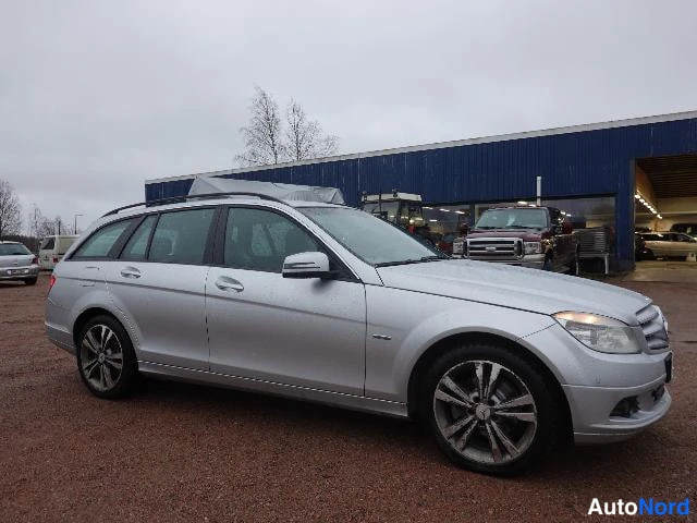 Hopea Mercedes-Benz 220 CDI 2010, etuviisto, keula oikealle, kuva 7