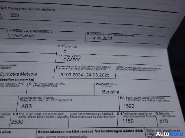 Vaaleanpunainen Peugeot 208 2012, kuva 40