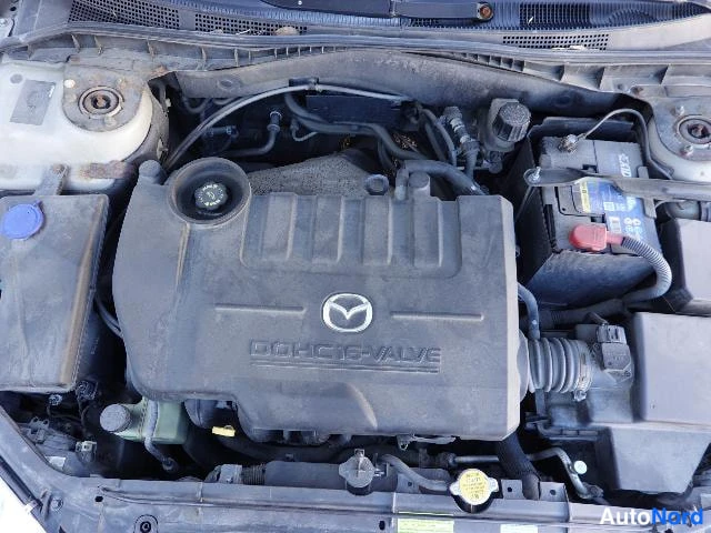 Hopea Mazda 6 2003, moottoritila, kuva 17