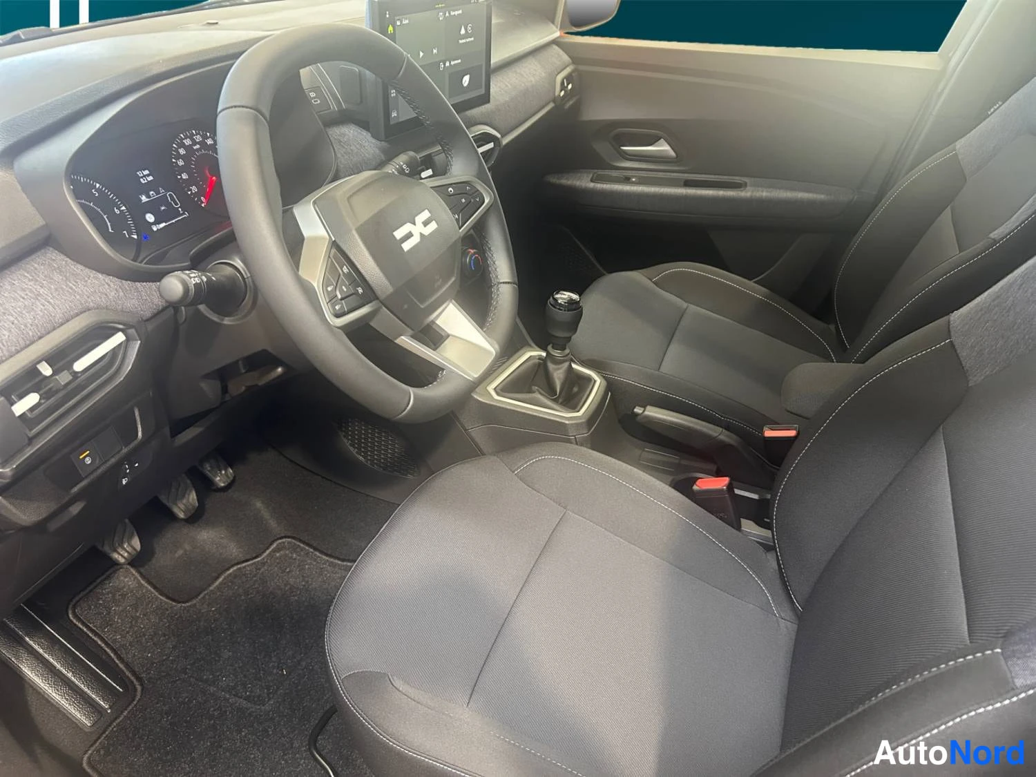 Harmaa Dacia Sandero 2026, kuva 10