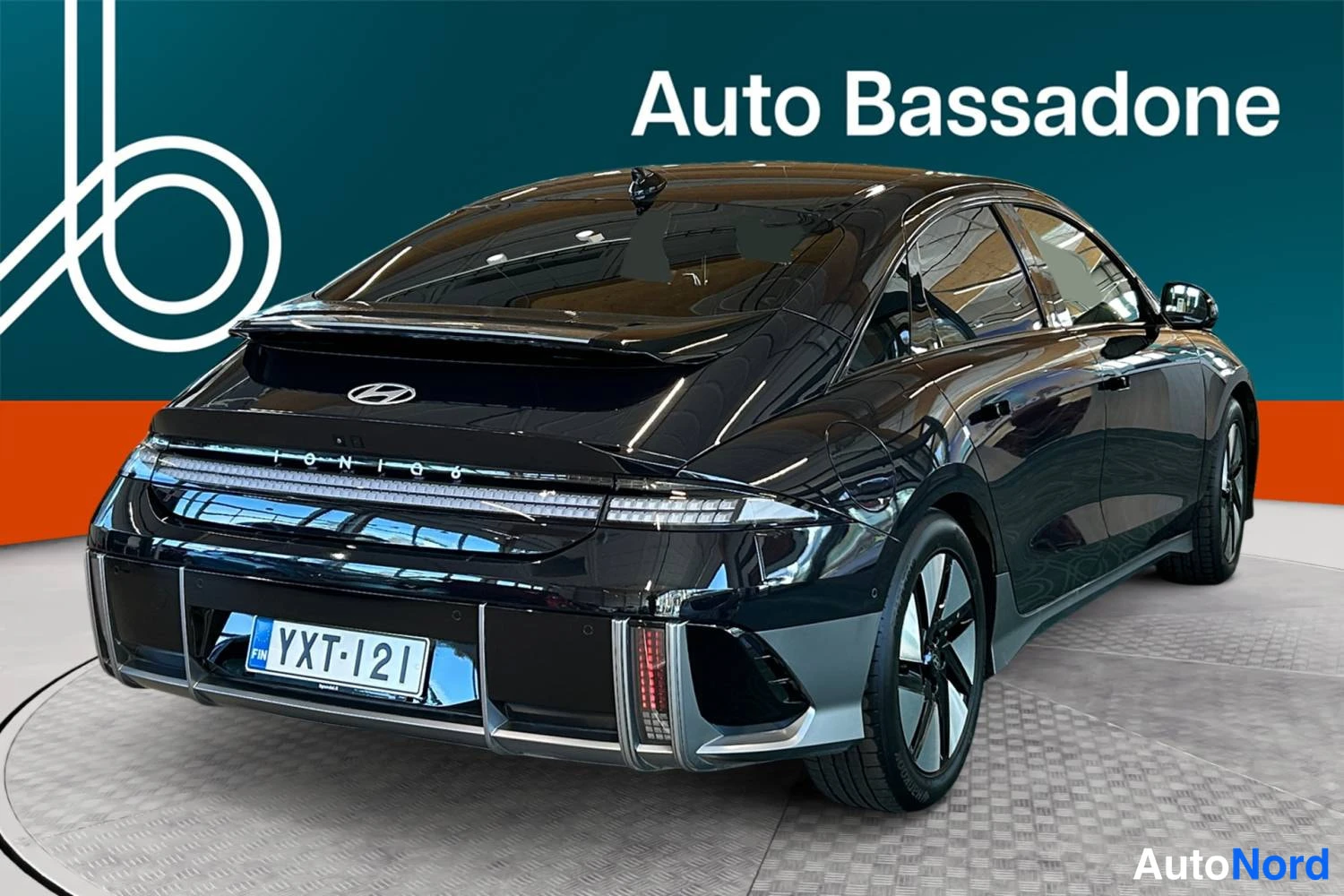 Musta Hyundai Ioniq 6 2025, takaviisto, kuva 7