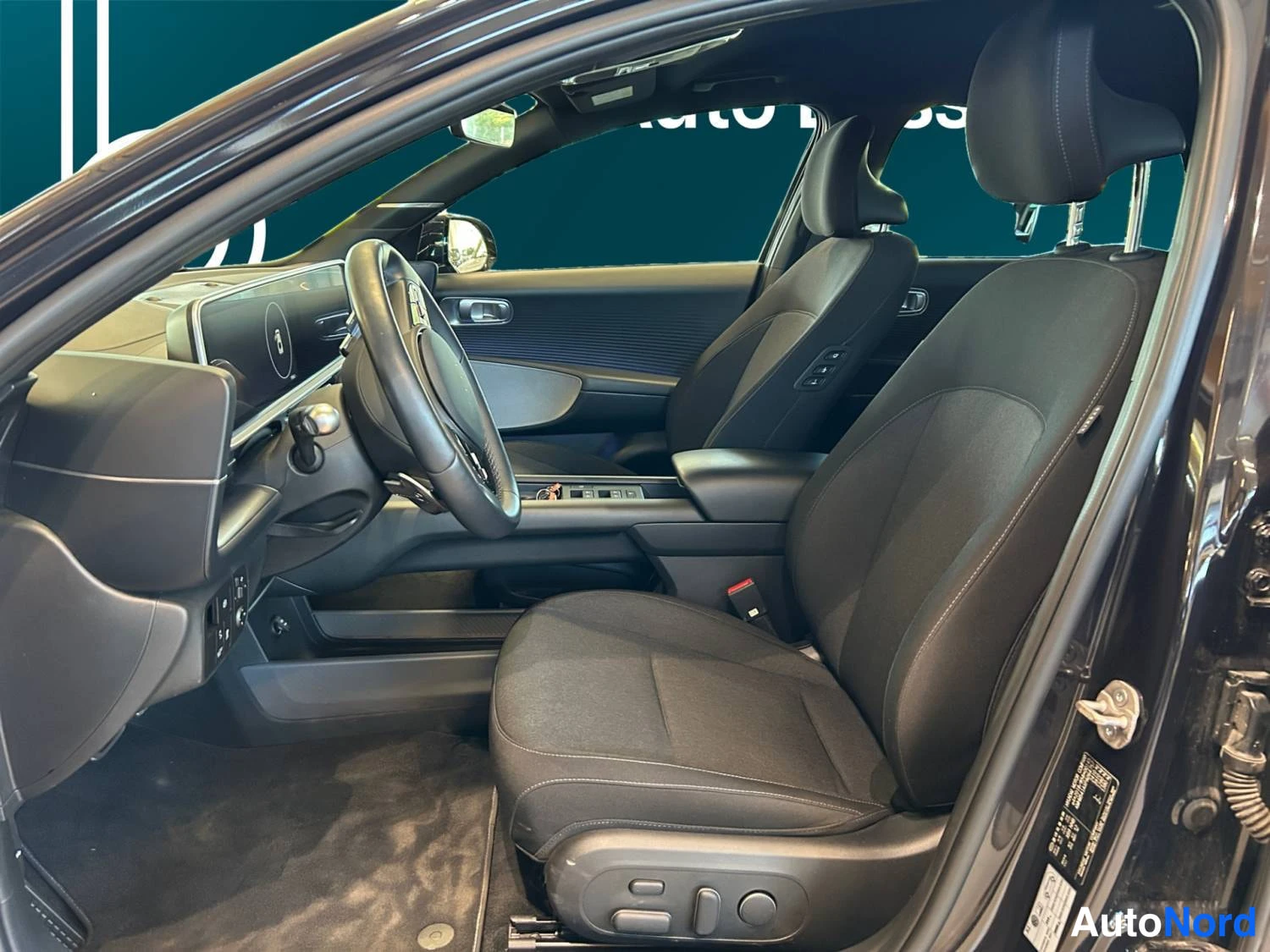 Musta Hyundai Ioniq 6 2025, kuva 10