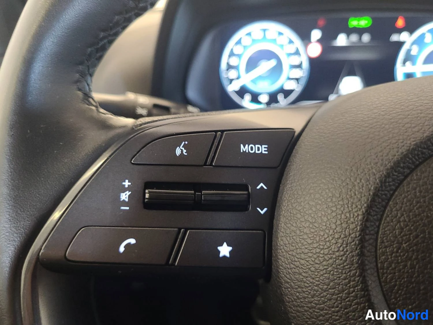 Red Hyundai I20 2024, photo 26