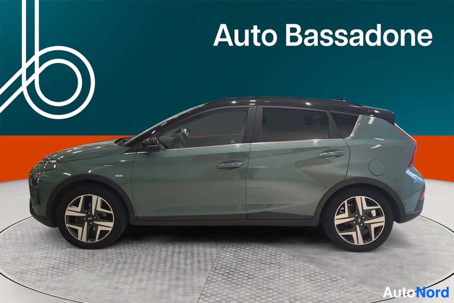 Harmaa Hyundai Bayon 2021, kuva 24