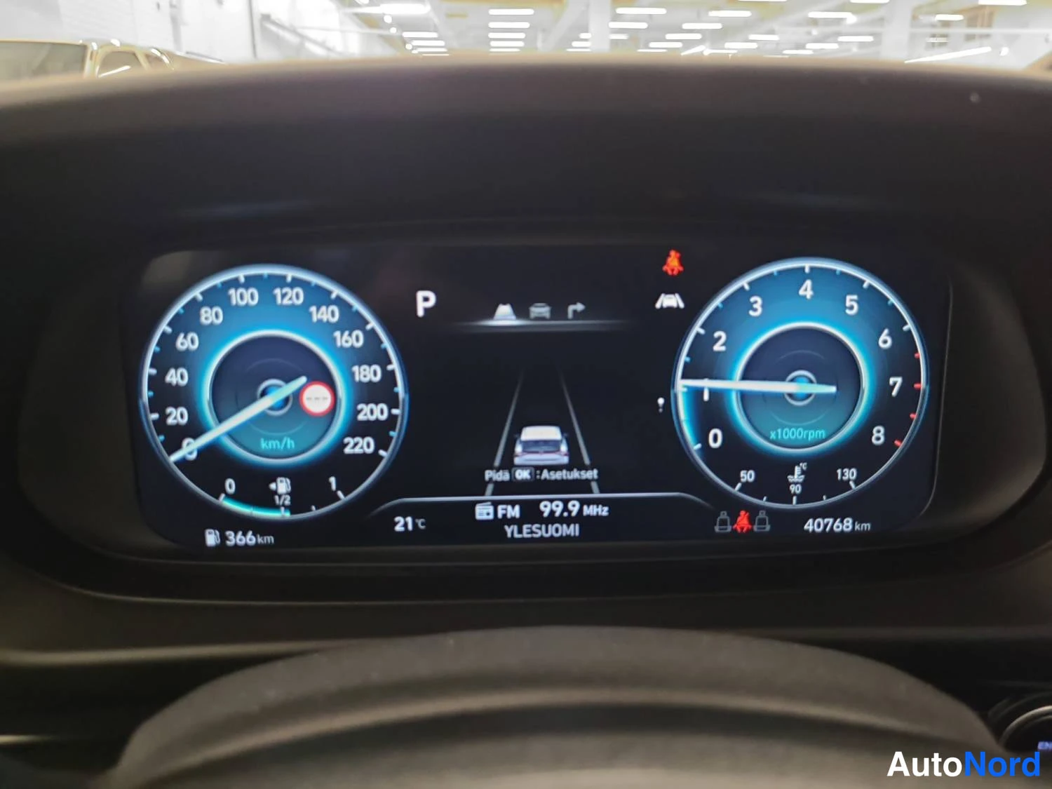 Harmaa Hyundai Bayon 2021, kuva 16