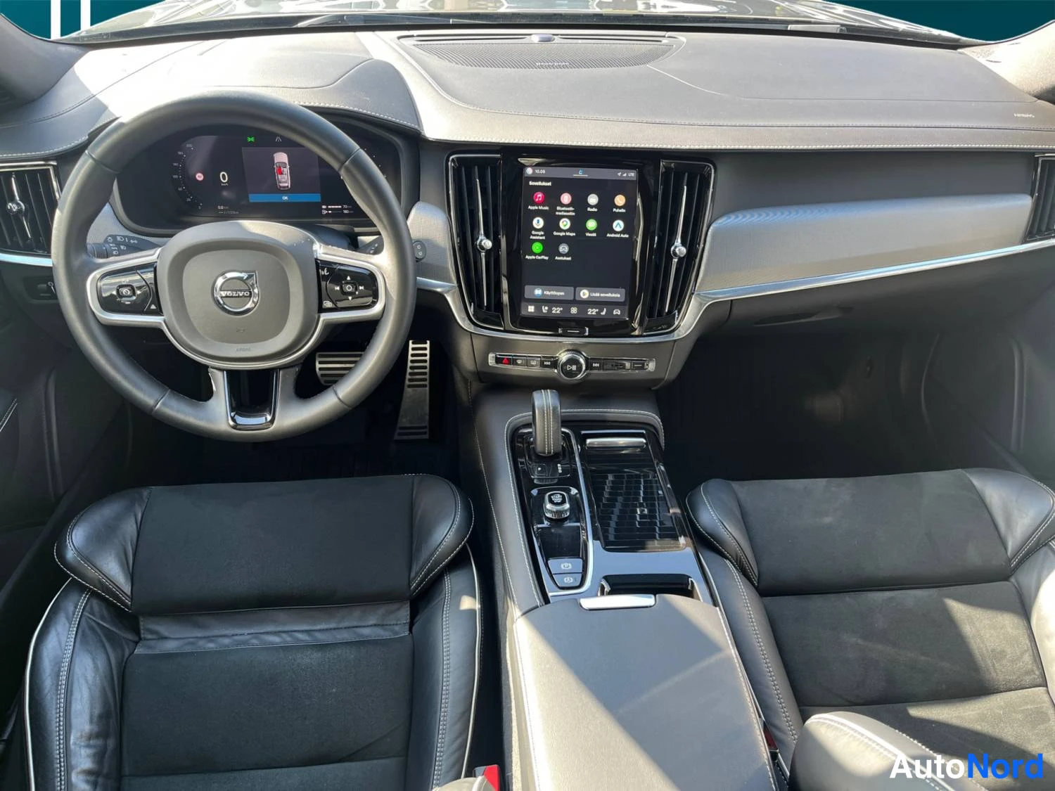Sininen Volvo V90 2022, kuva 11