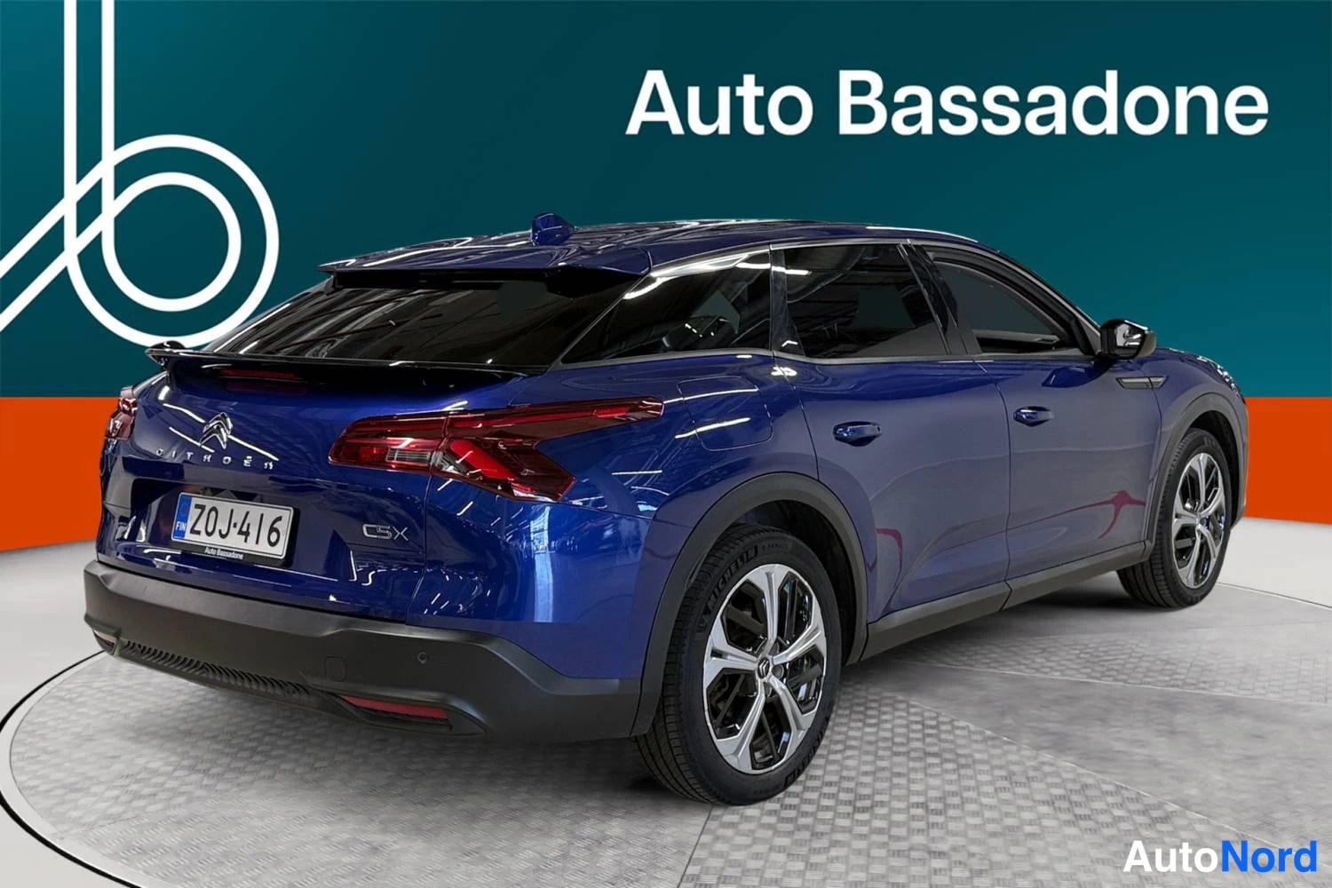 Sininen Citroen C5 x 2022, takaviisto, kuva 6