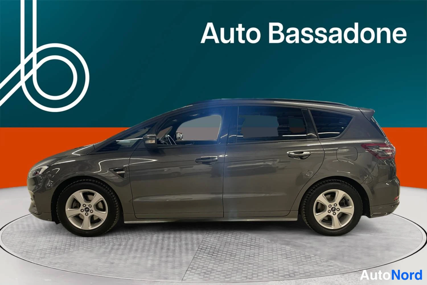 Harmaa Ford S-max 2022, sivulta, kuva 4