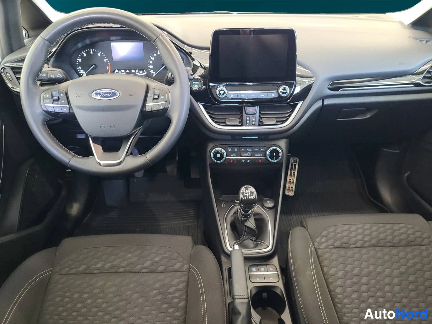 Valkoinen Ford Fiesta 2022, kuva 10