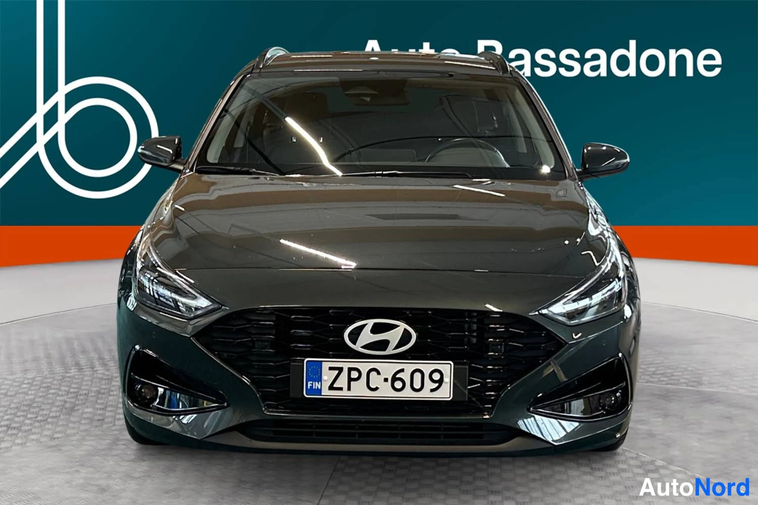 Harmaa Hyundai I30 2025, edestä, kuva 4