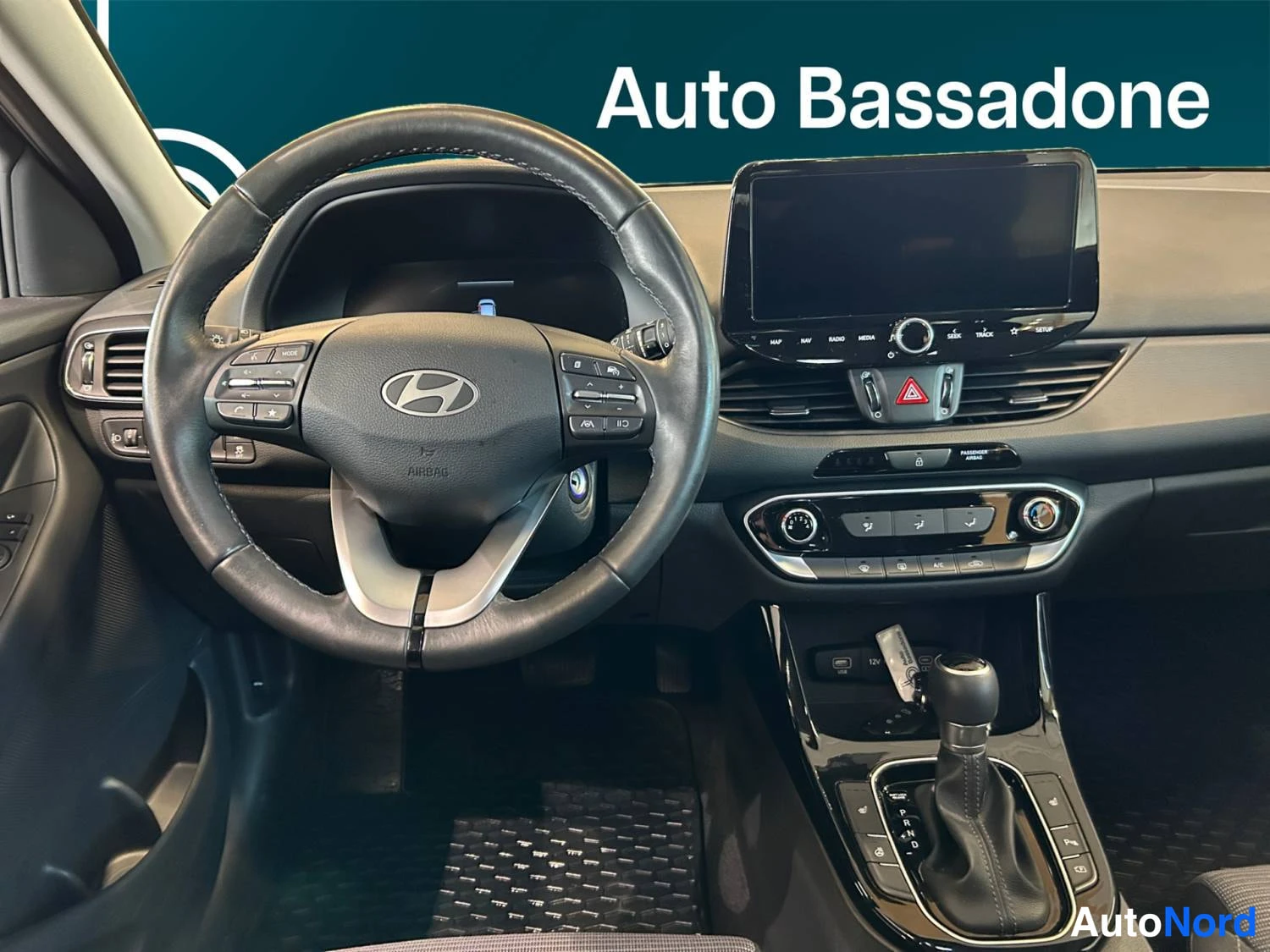 Harmaa Hyundai I30 2025, kuva 11