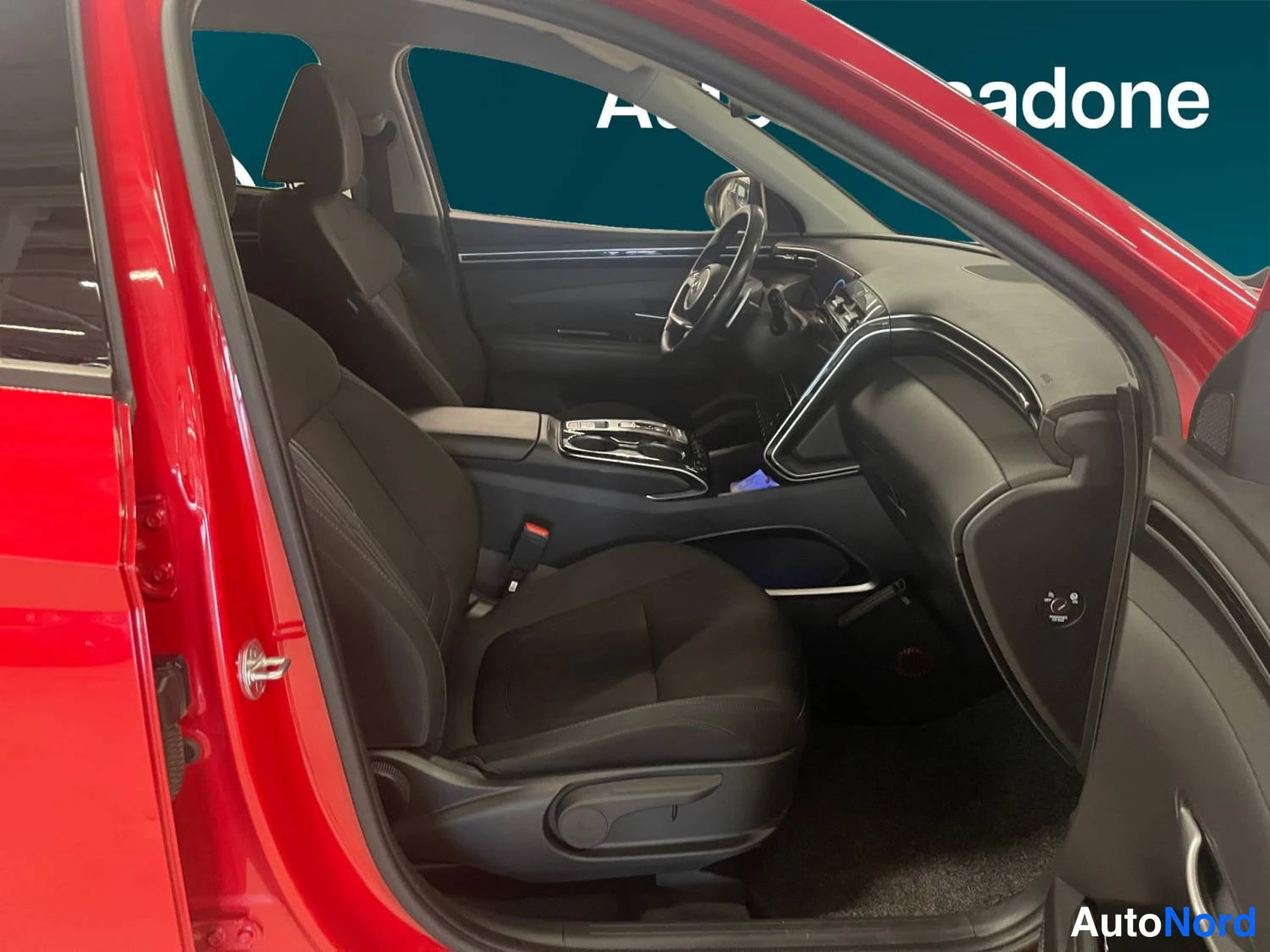 Red Hyundai Tucson 2022, photo 14