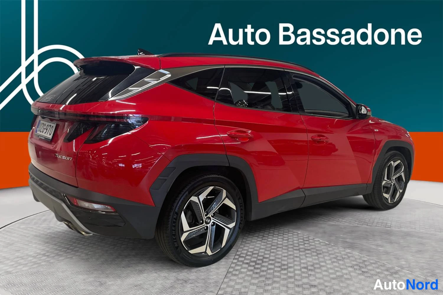 Red Hyundai Tucson 2022, rear three-quarter, photo 9