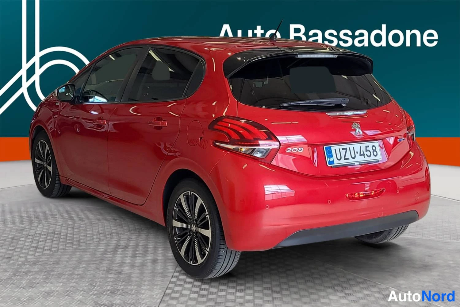 Punainen Peugeot 208 2017, takaviisto, kuva 7