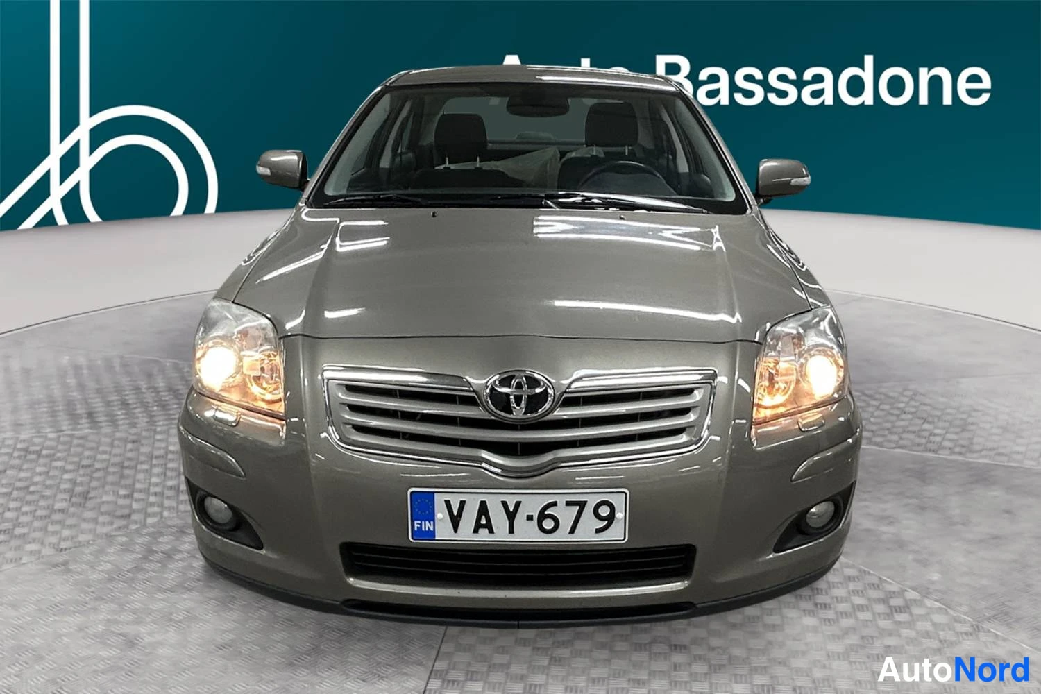 Toyota Avensis 2007, edestä, kuva 3