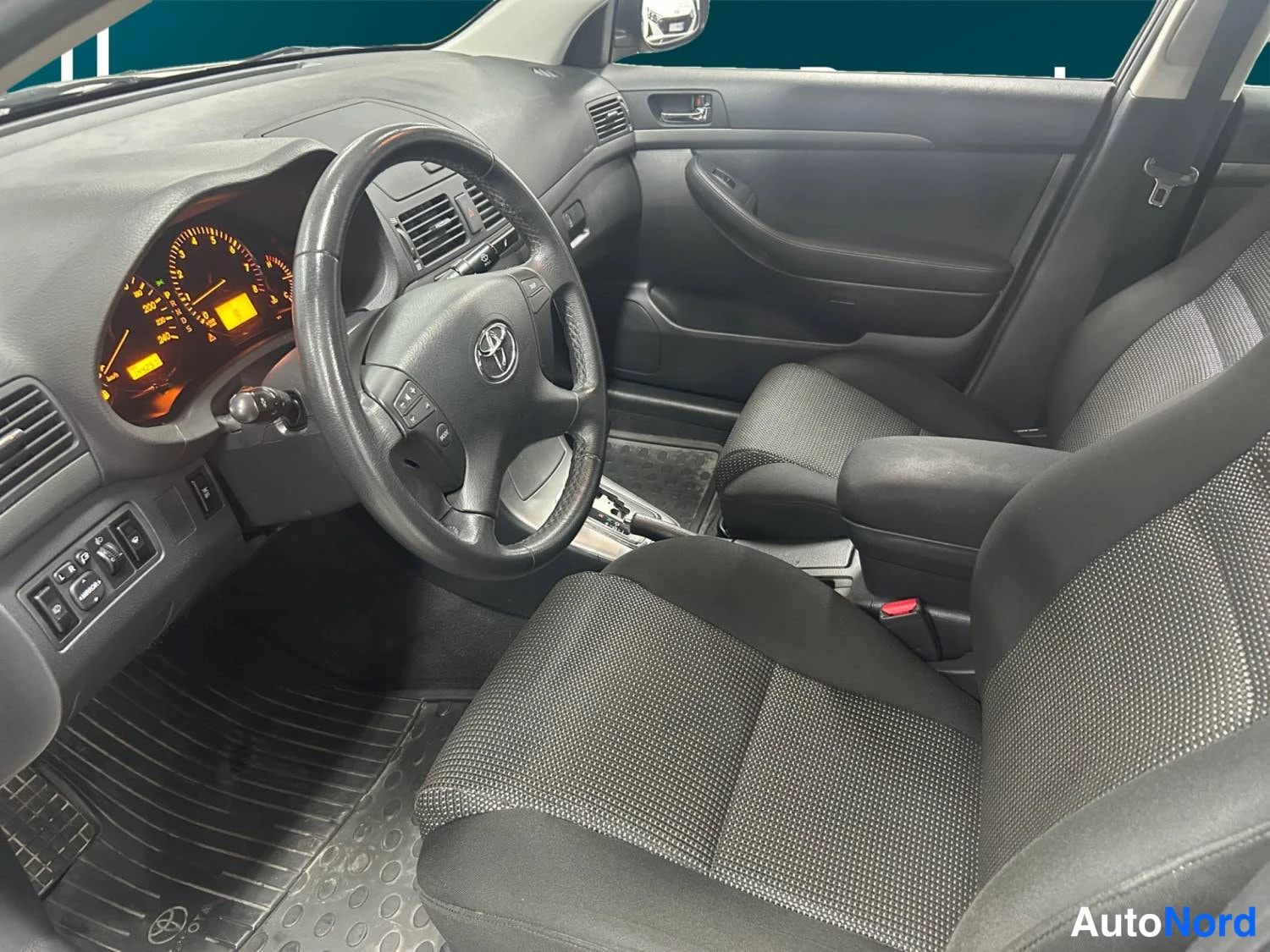 Toyota Avensis 2007, kuva 9