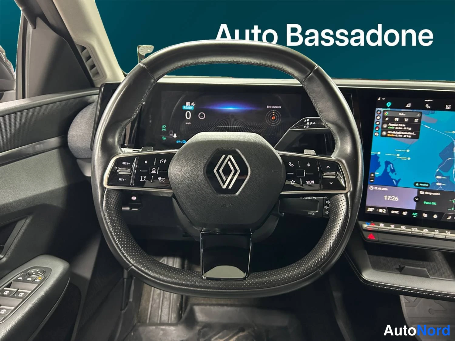 Harmaa Renault Megane E-Tech electric 2023, kuva 10