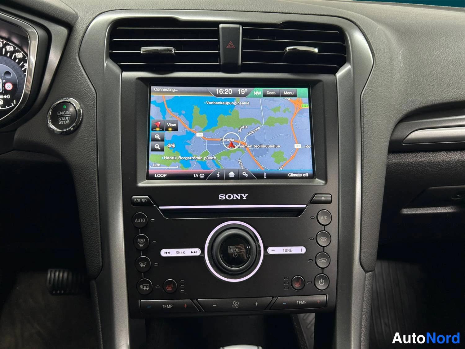 Harmaa Ford Mondeo 2015, kuva 12