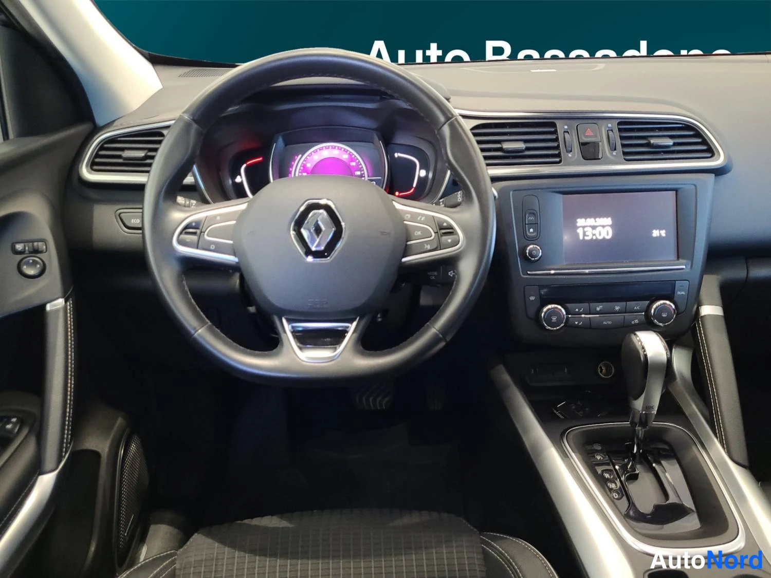 Sininen Renault Kadjar 2017, kuva 10