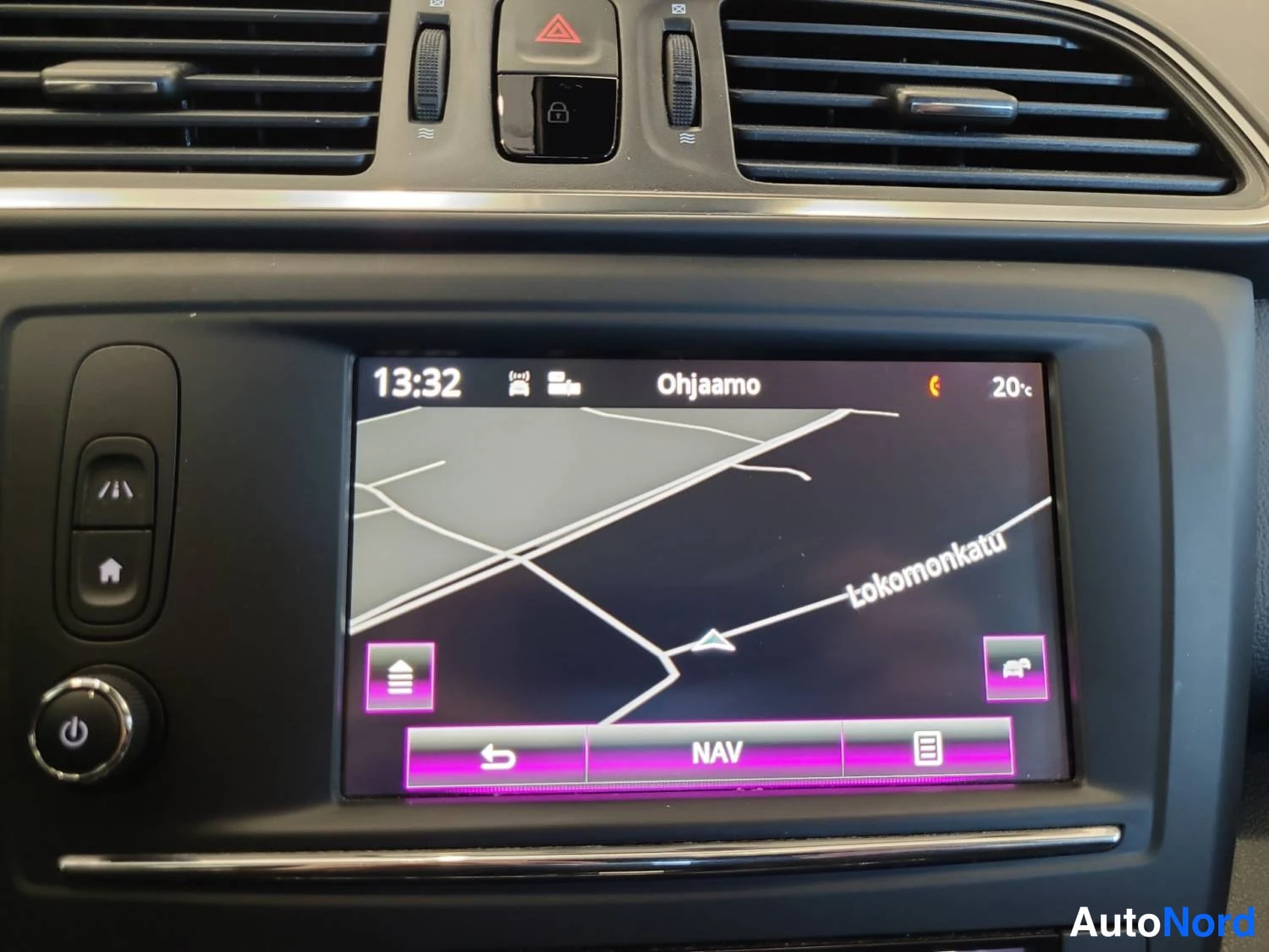 Sininen Renault Kadjar 2017, kuva 15