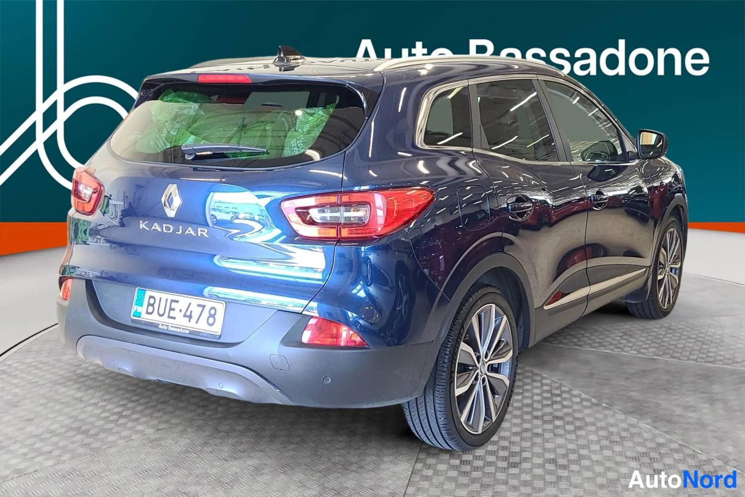 Sininen Renault Kadjar 2017, takaviisto, kuva 6