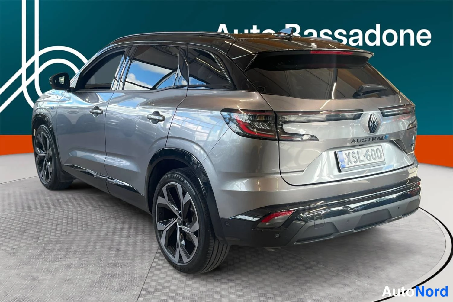 Harmaa Renault Austral 2023, takaviisto, kuva 6