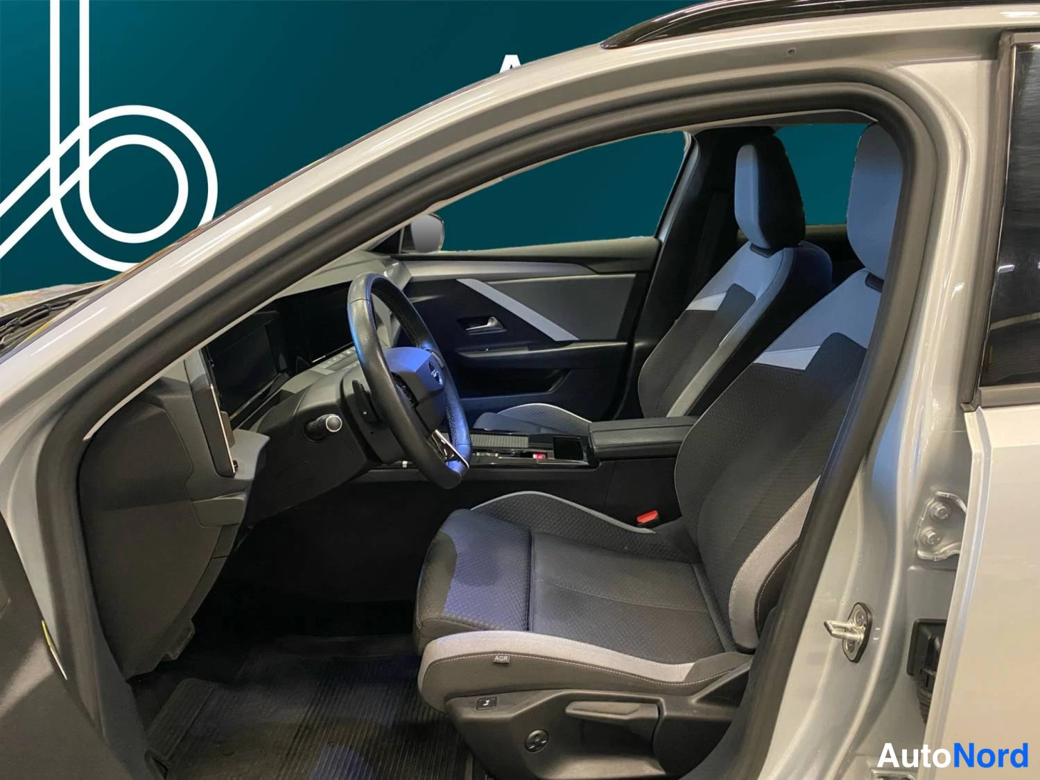 Hopea Opel Astra 2024, kuva 12