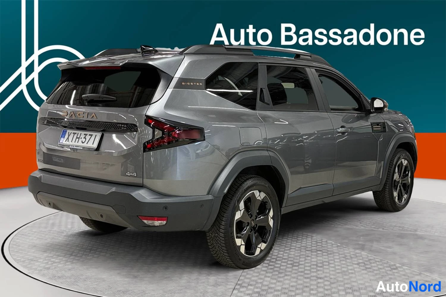 Harmaa Dacia Bigster 2025, takaviisto, kuva 6