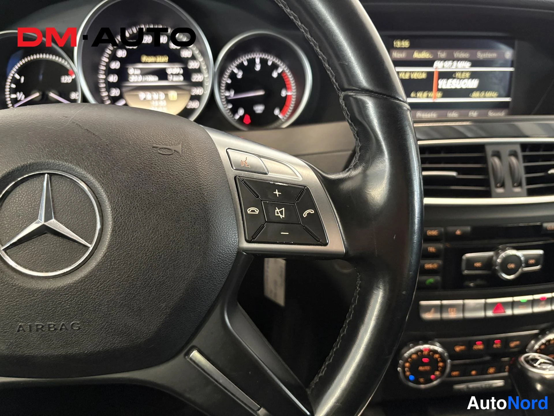 Valkoinen Mercedes-Benz C 250 d 4MATIC 2012, kuva 14