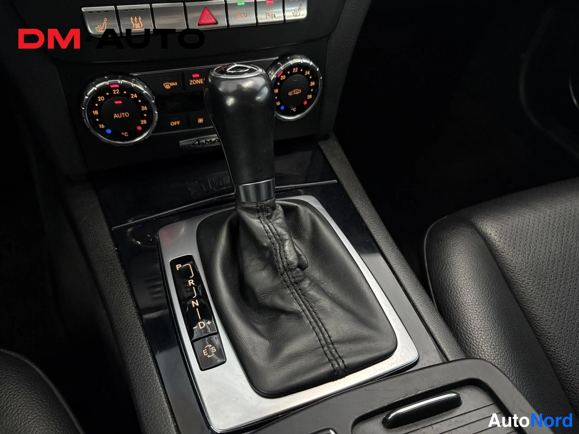 Valkoinen Mercedes-Benz C 250 d 4MATIC 2012, kuva 15