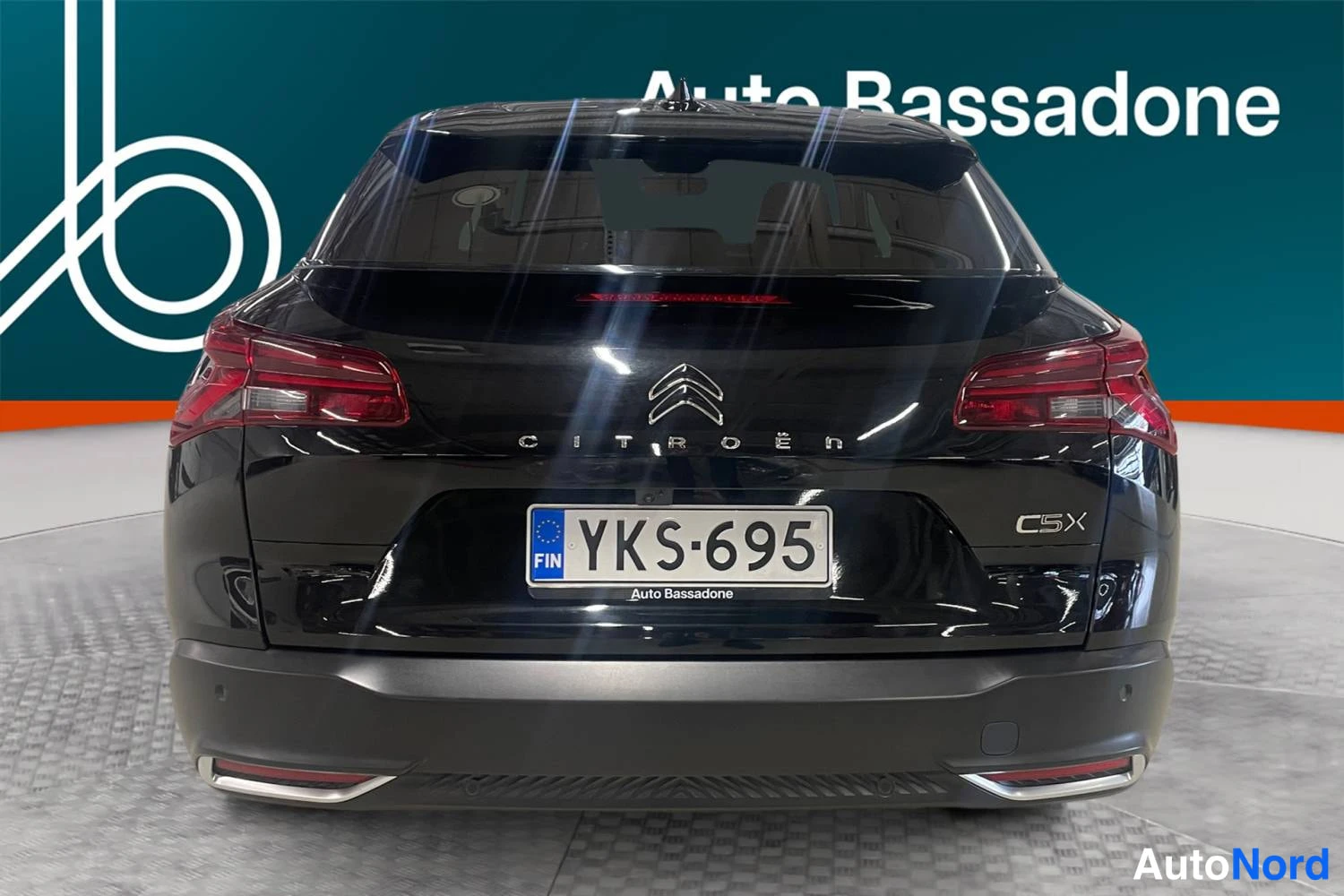 Musta Citroen C5 x 2022, takaa, kuva 8