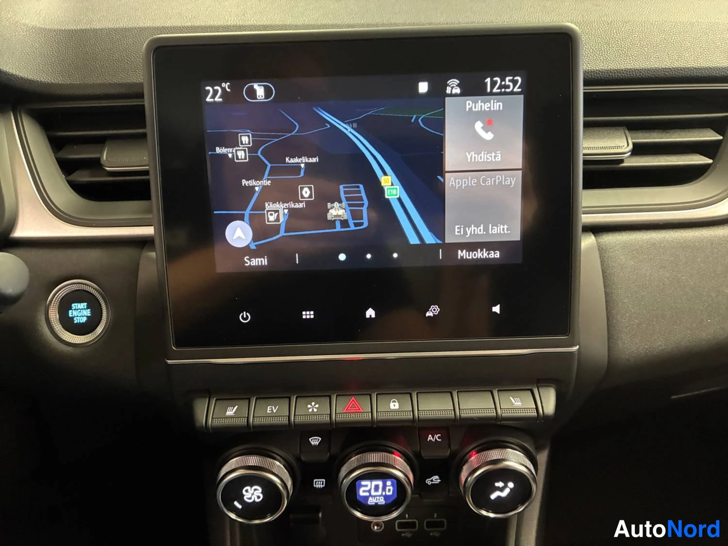 Valkoinen Renault Captur E-TECH Plug-in hybrid 2022, kuva 21