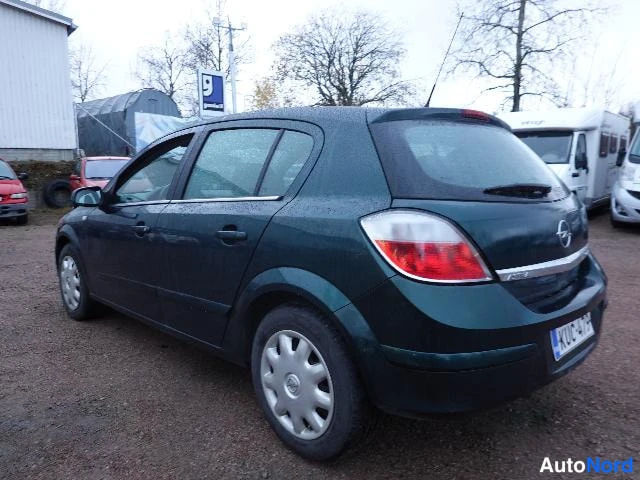 Vihreä Opel Astra 2004, takaviisto, kuva 13